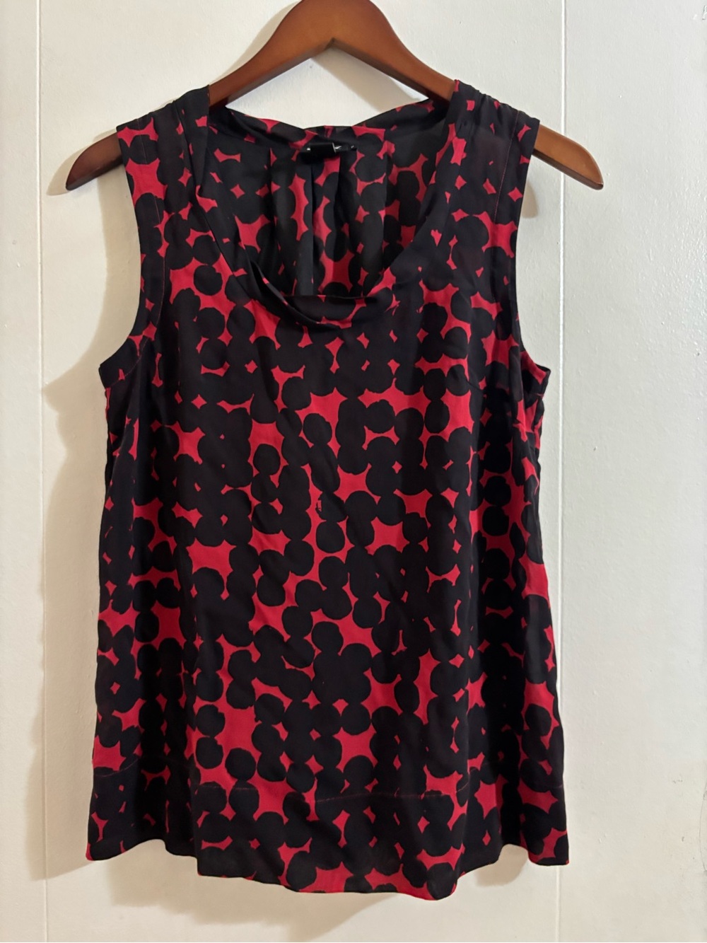 Dkny Black and Red Abstract Sleeveless Camisole